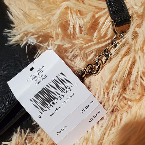 Crossbody - Picture 4 of 5